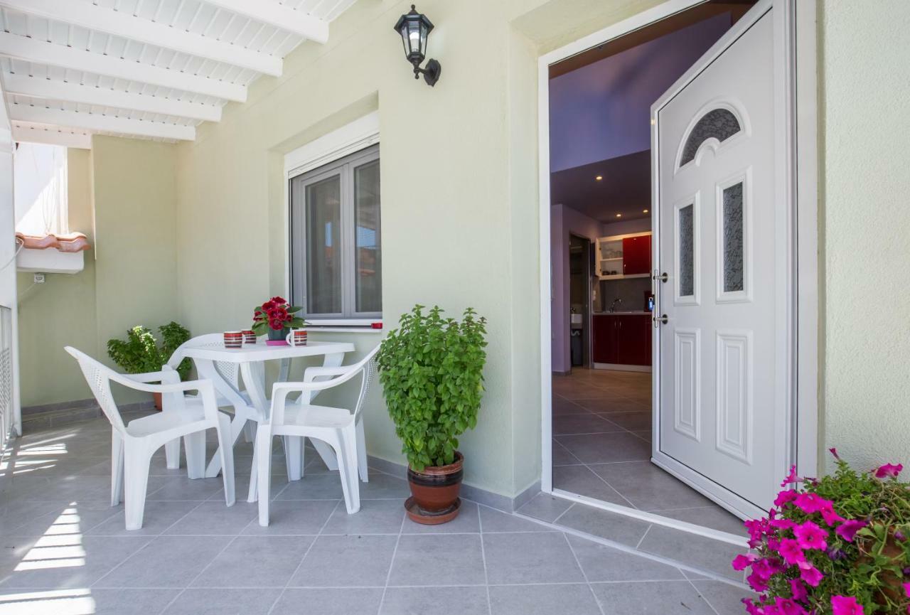 Villa Dimitris Potos Exterior photo